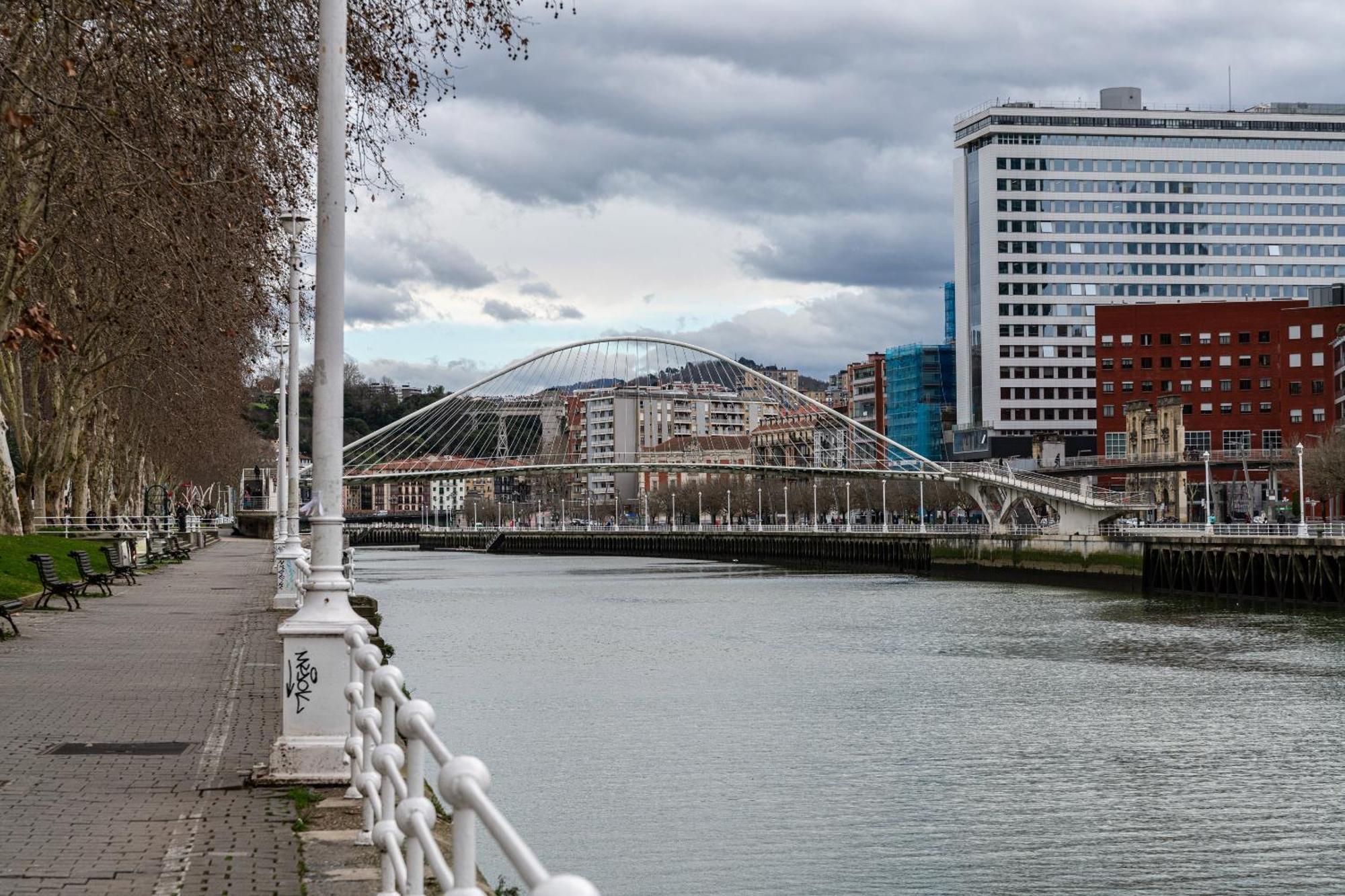 Tristan Vivienda Turistica De Diseno Con Ac Apartment Bilbao Bagian luar foto